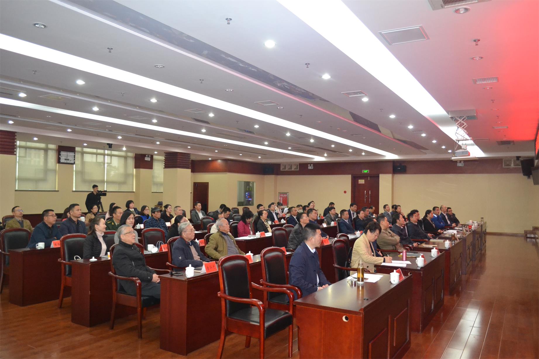 �����fϵ�y�����տ��h��ʮ�Ŵ��_Ļ��