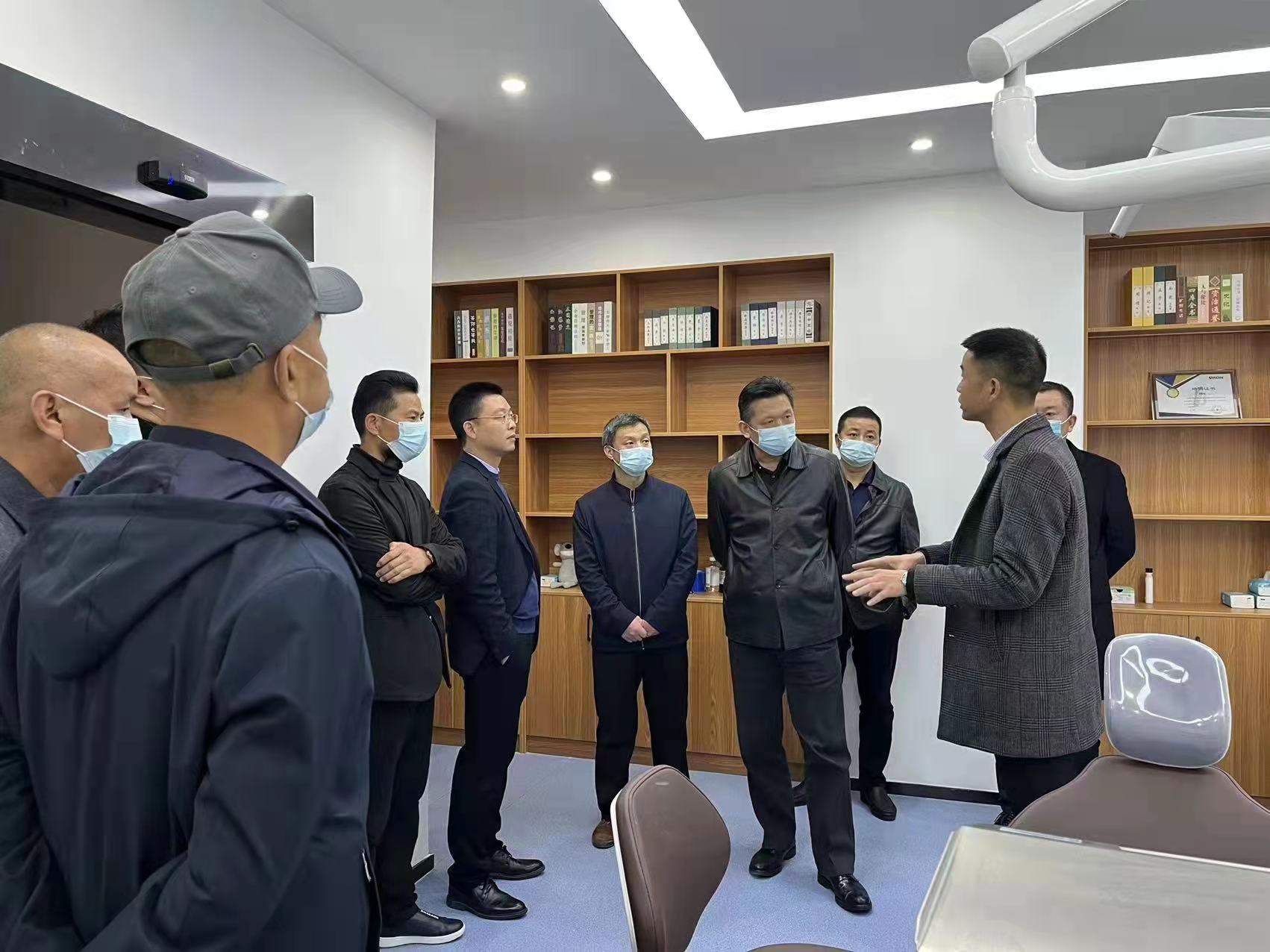 webwxgetmsgimg.jpg webwxgetmsgimg.jpg