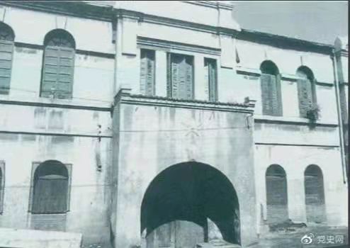 1696450735.jpg 1696450735.jpg